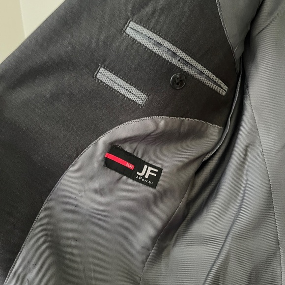 Classic Dark Grey Men's Suit Jacket - Picture 2 of 4